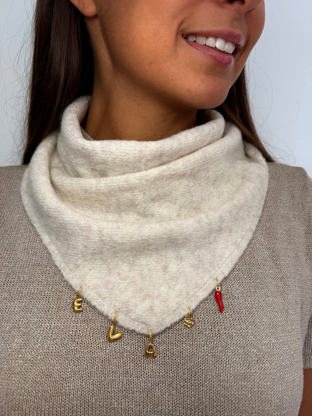 Foulard bandana en maille avoine avec charms, Avoine 4