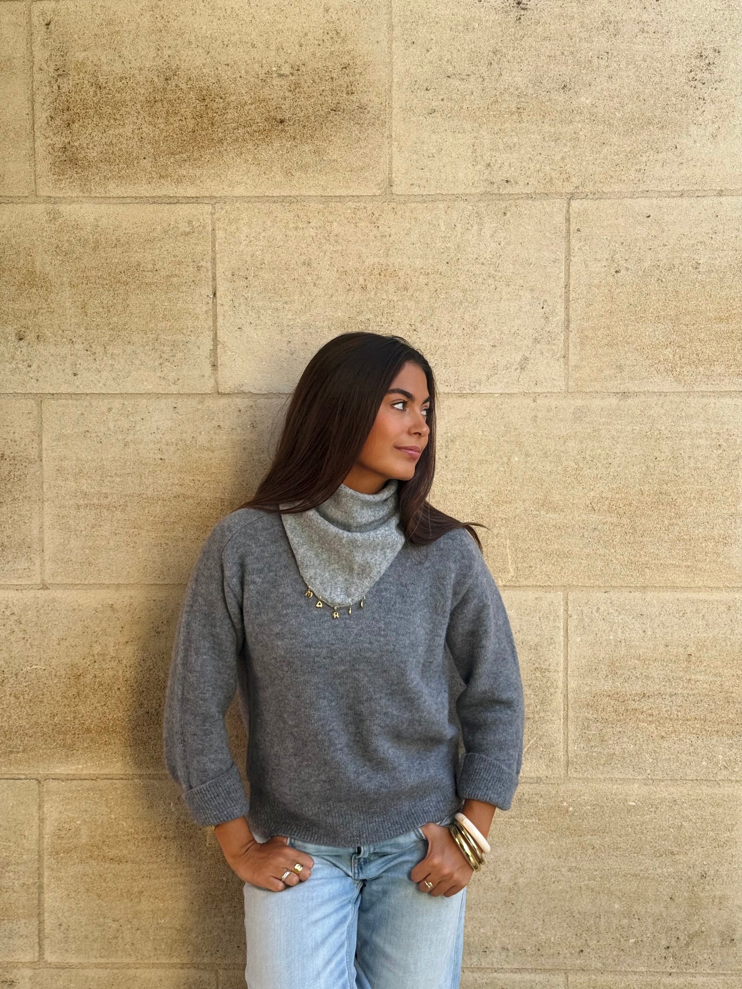 Foulard bandana en maille gris avec charms, Gris 4