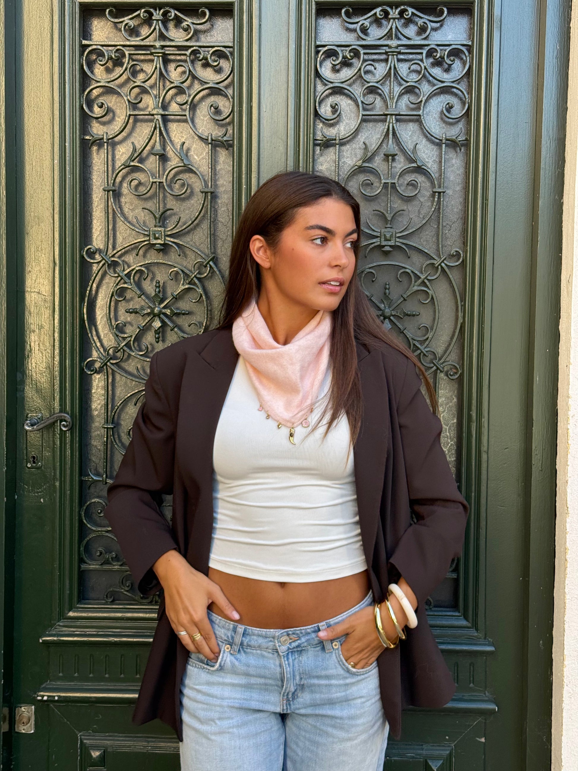 Foulard bandana en maille rose poudré avec charms, Rose poudré 3