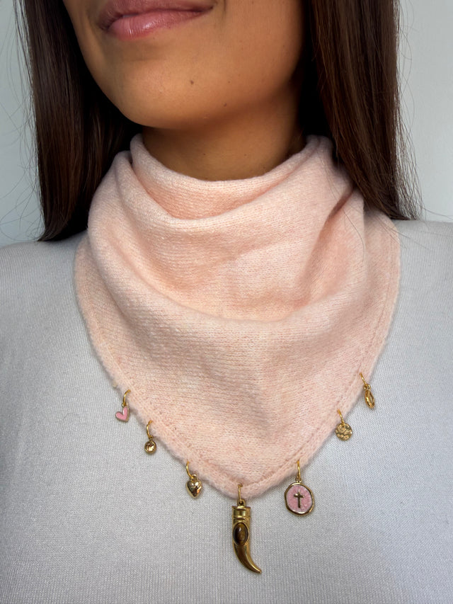 Foulard bandana en maille rose poudré avec charms, Rose poudré 2